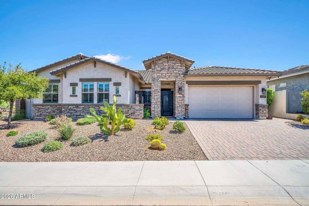 Photo of 11613 W Tenaza Drive, Peoria, AZ 85383 (MLS # 7037683)