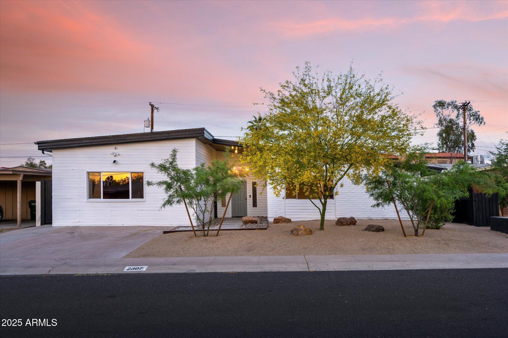 2307 N 51ST Place