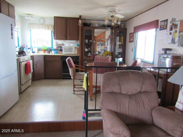 SAFARI MOBILE HOME PARK - Residential