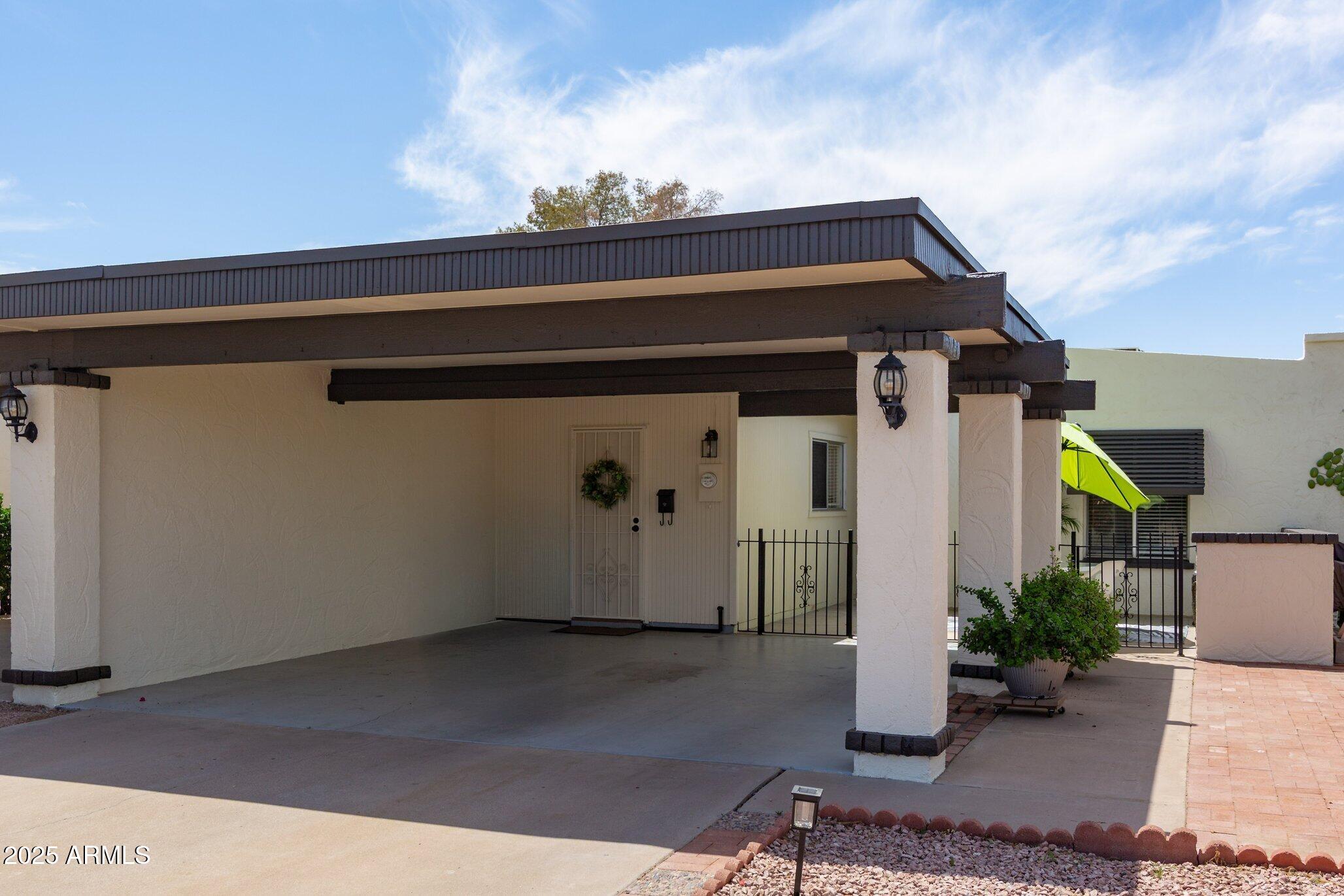 2938 S Country Club Way