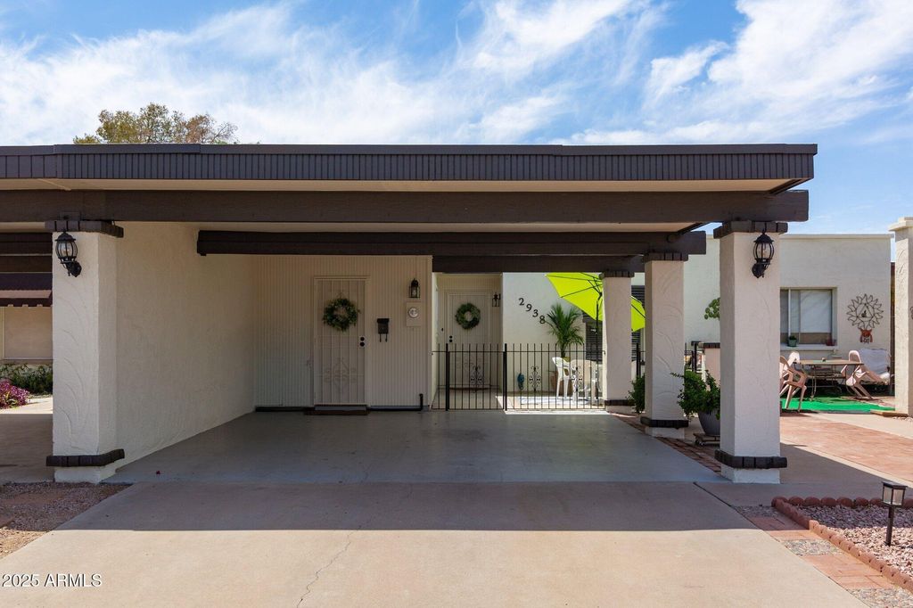 Photo of 2938 S Country Club Way, Tempe, AZ 85282 (MLS # 6859519)