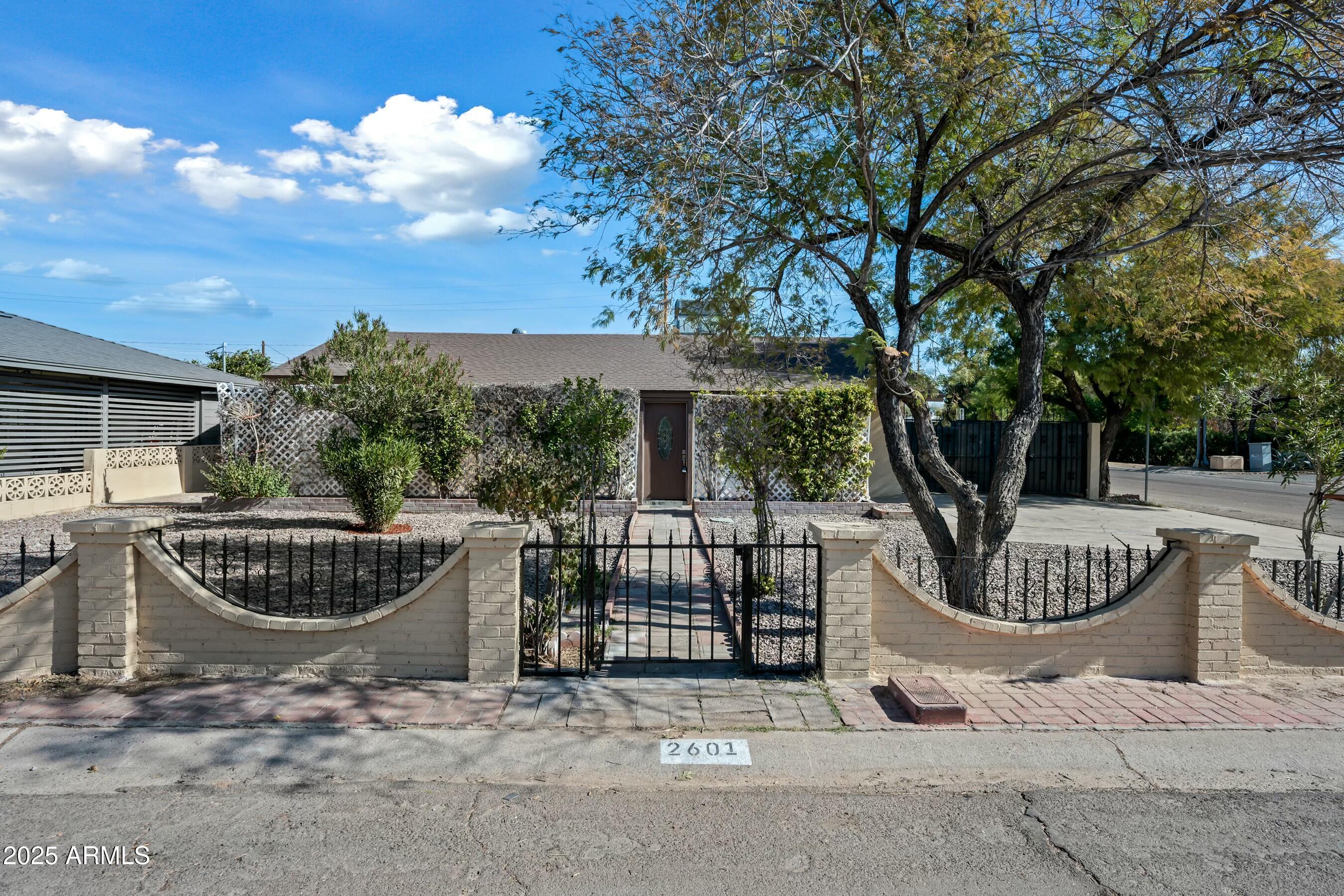 Homes 1 2601 N 51ST Street
