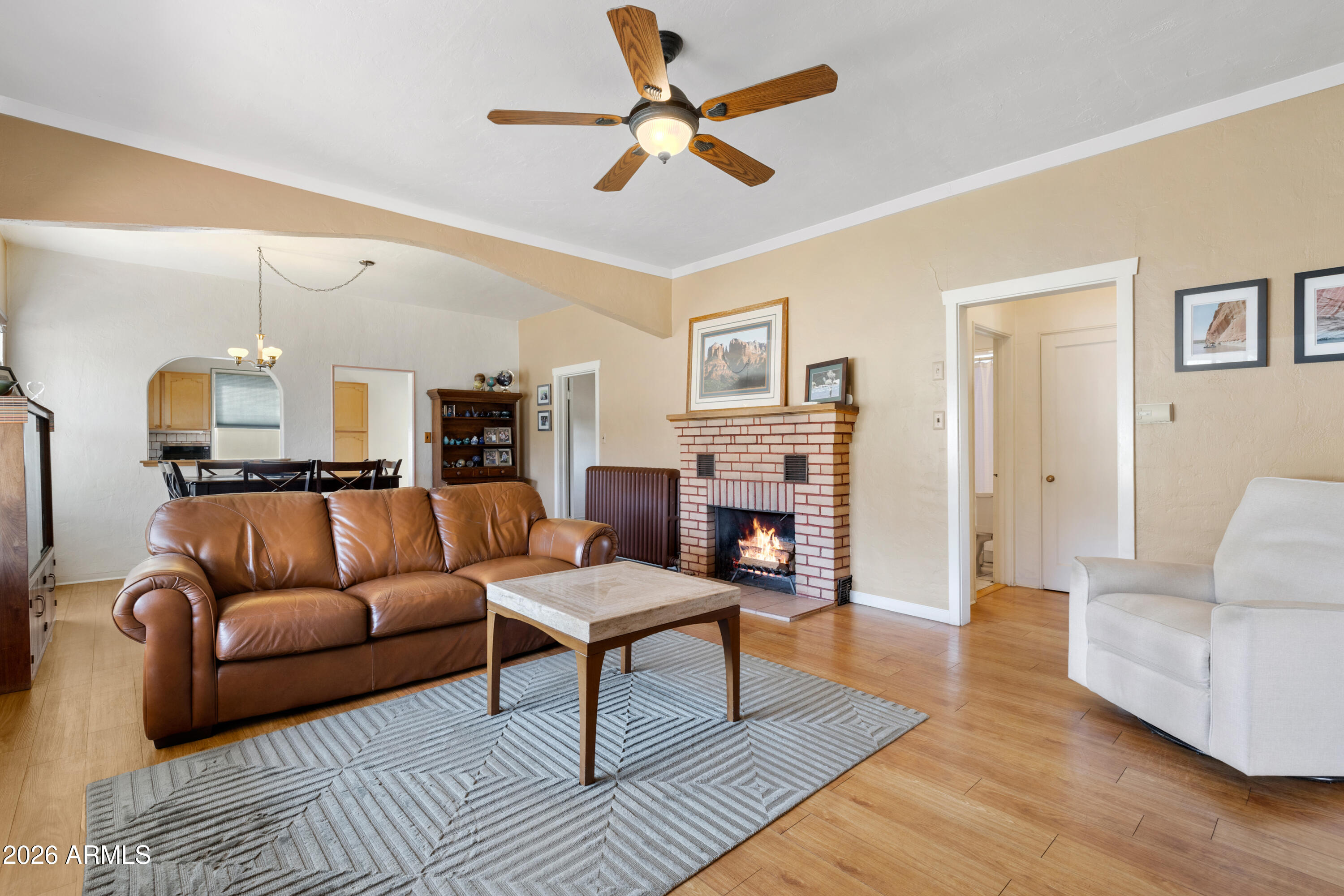 408 S Alarcon Street