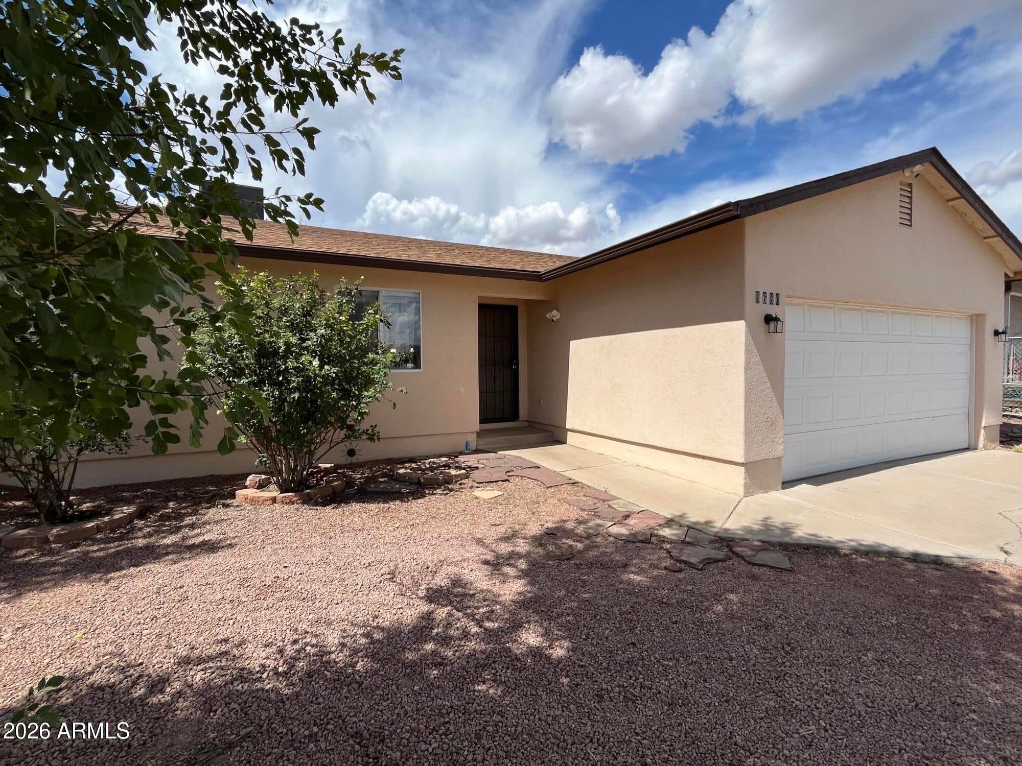 5680 N Debbie Lane