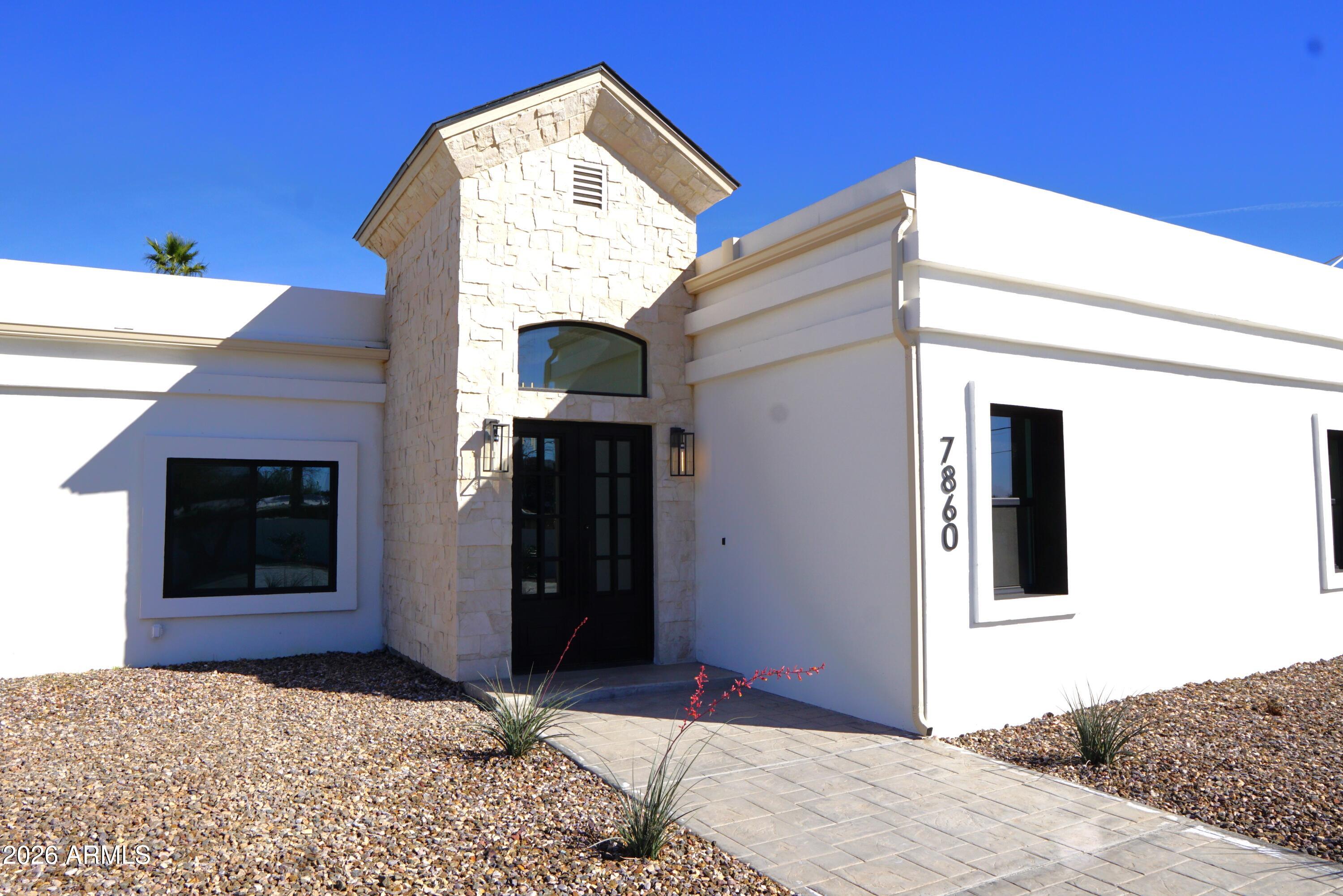 7860 E DAVENPORT Drive