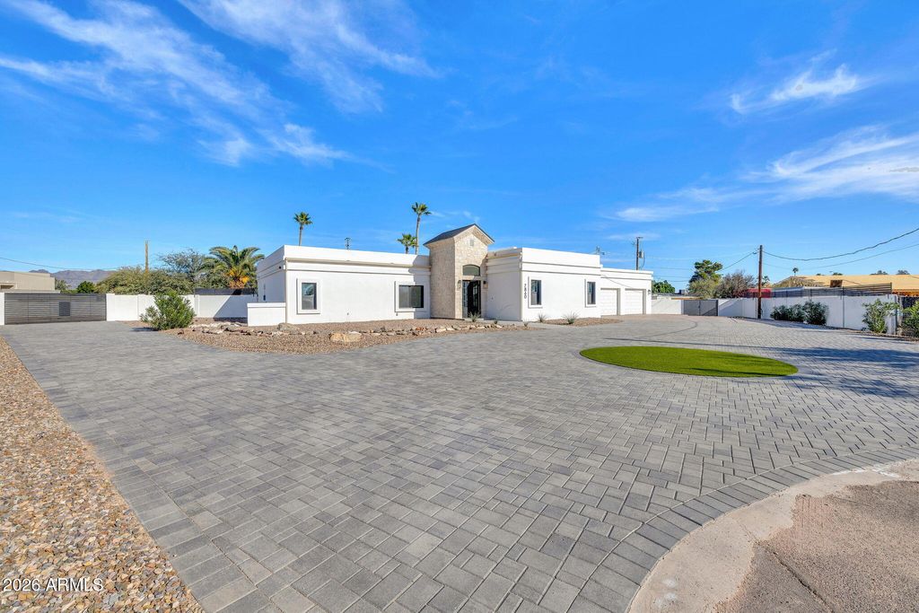 Photo of 7860 E Davenport Drive, Scottsdale, AZ 85260 (MLS # 6969641)