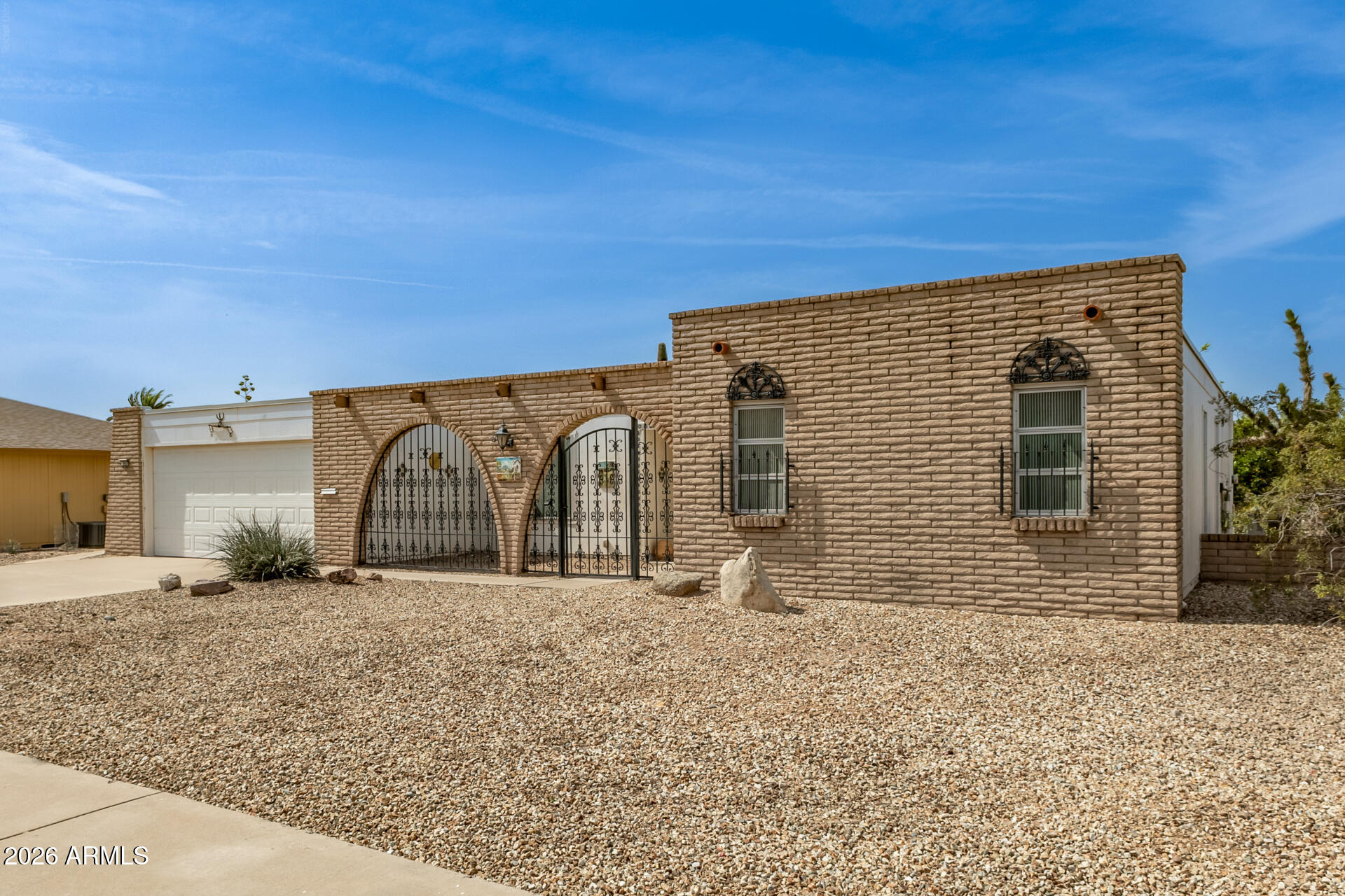 9607 W HIDDEN VALLEY Circle