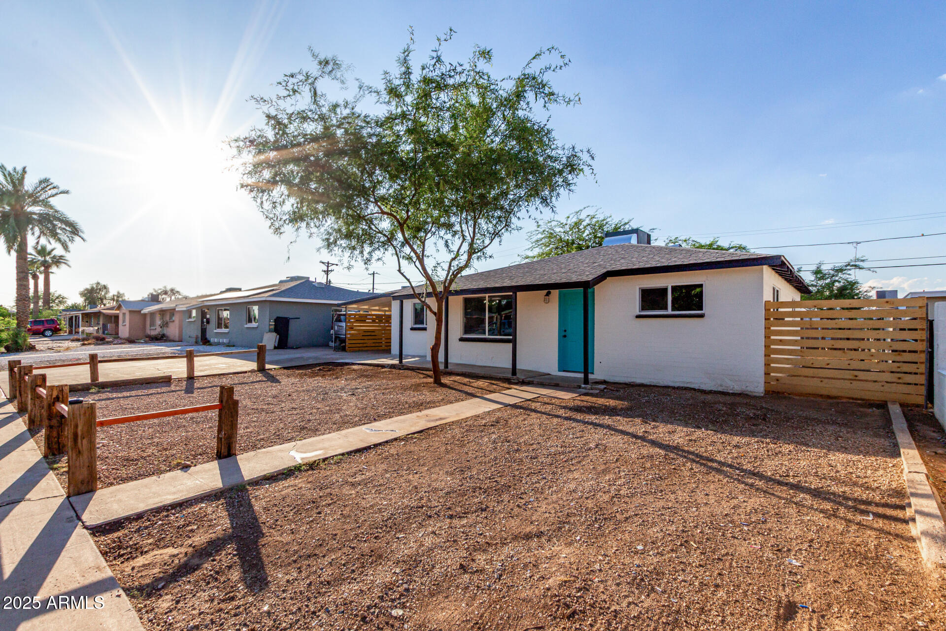 3012 W BUTLER Drive