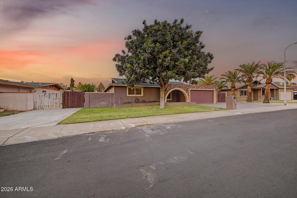 Photo of 4616 W Purdue Avenue, Glendale, AZ 85302 (MLS # 7084747)