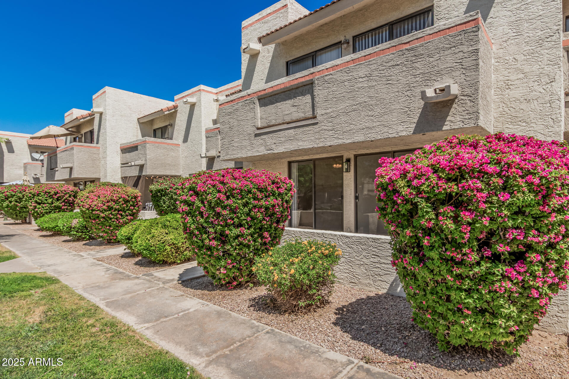 985 N GRANITE REEF Road 129