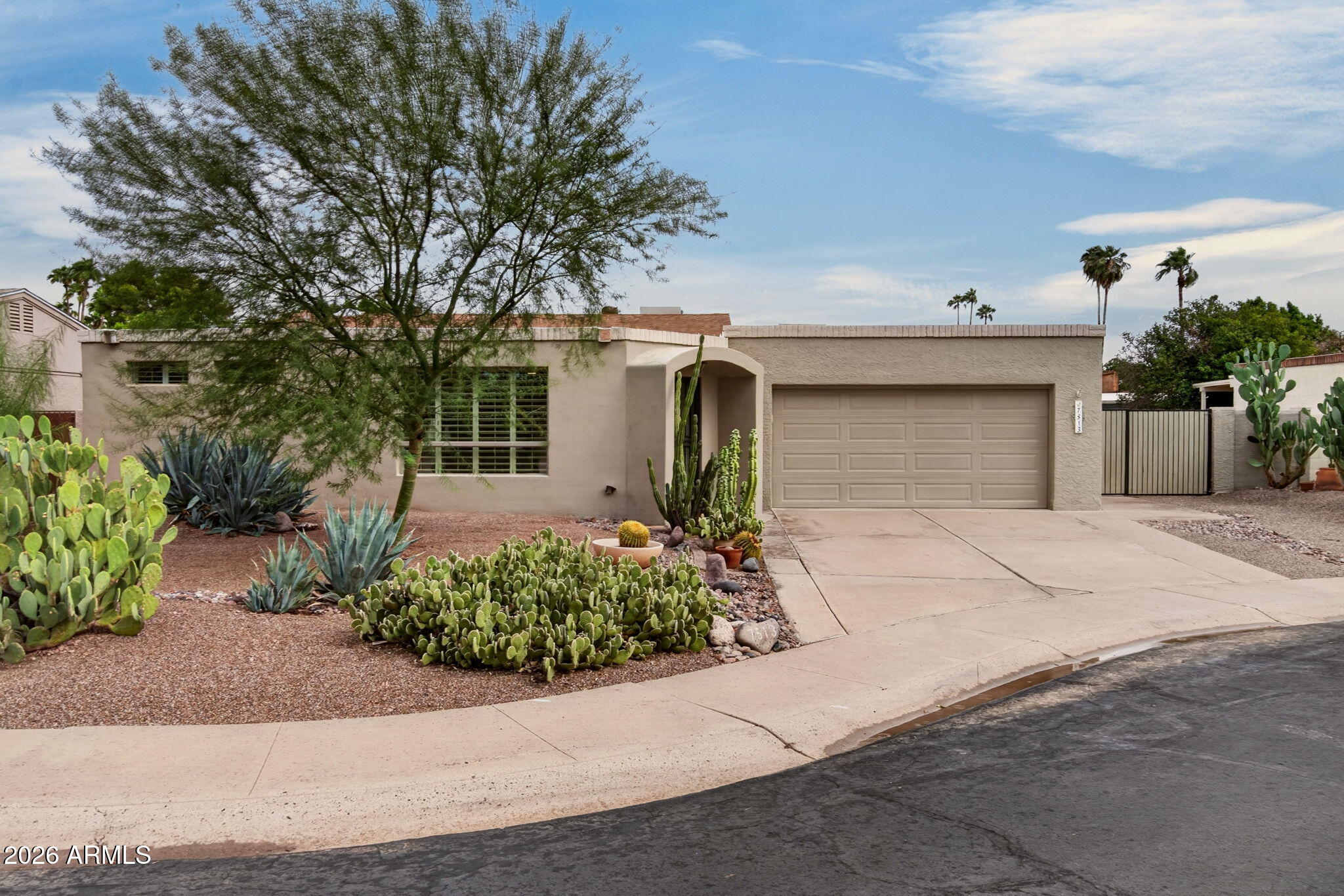 7513 N VIA DE MANANA --