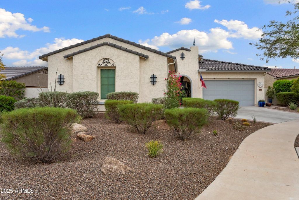Photo of 20581 W Pasadena Avenue, Buckeye, AZ 85396 (MLS # 6932372)