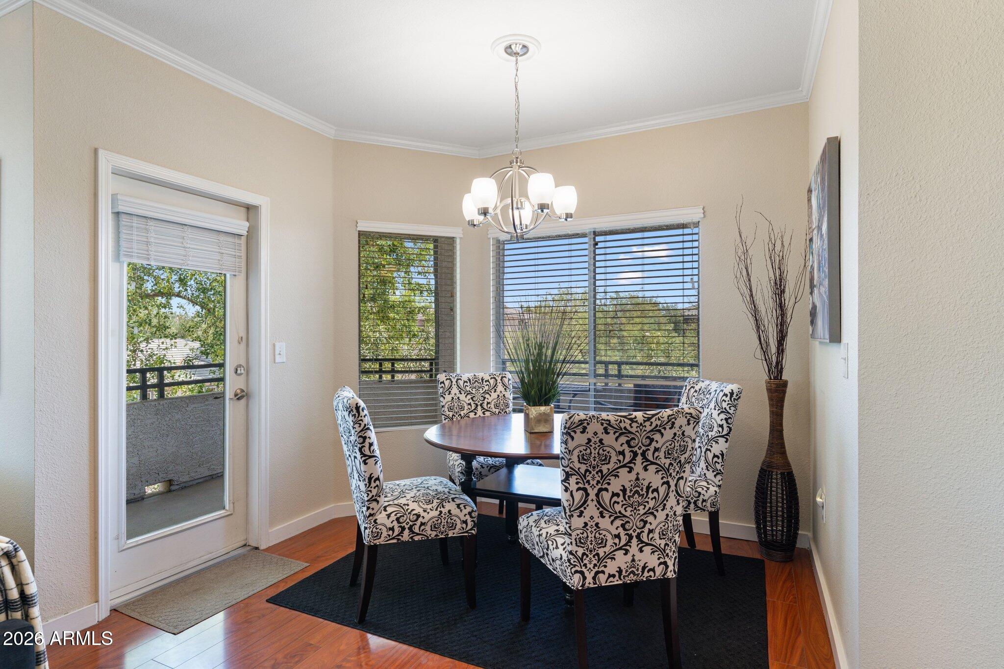 5345 E VAN BUREN Street 309