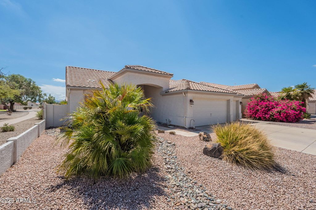Photo of 11501 W Laurelwood Lane, Avondale, AZ 85392 (MLS # 6913977)