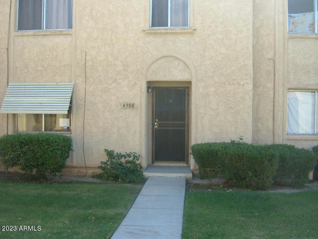 View Glendale, AZ 85301 townhome