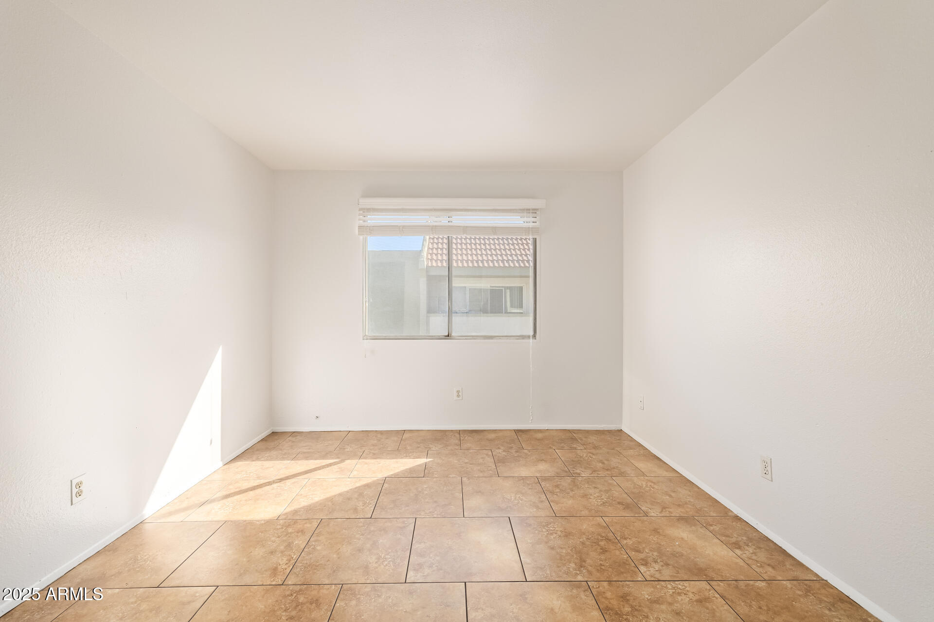 HALLCRAFT VILLAS WEST 8 - Residential