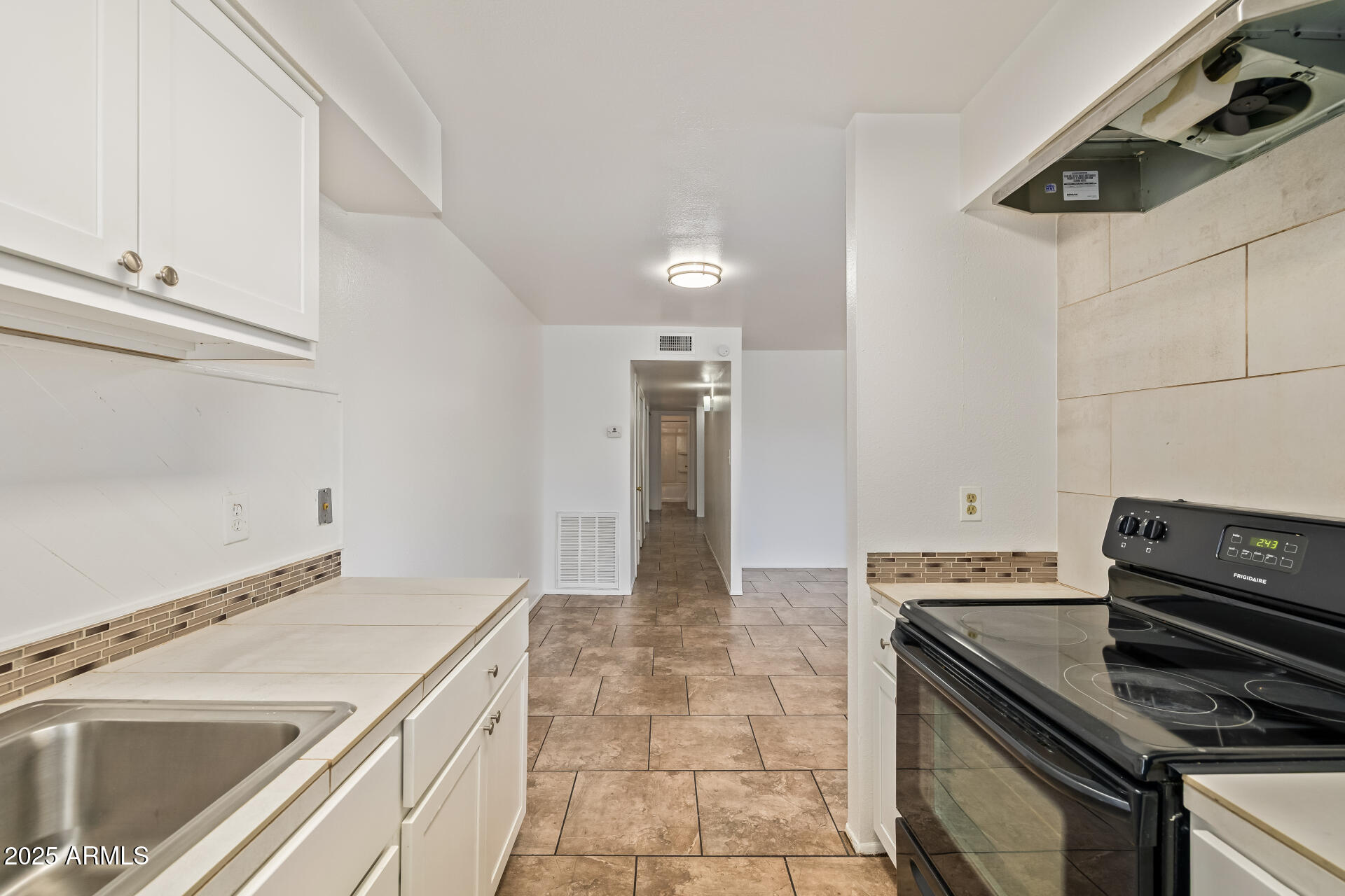 HALLCRAFT VILLAS WEST 8 - Residential