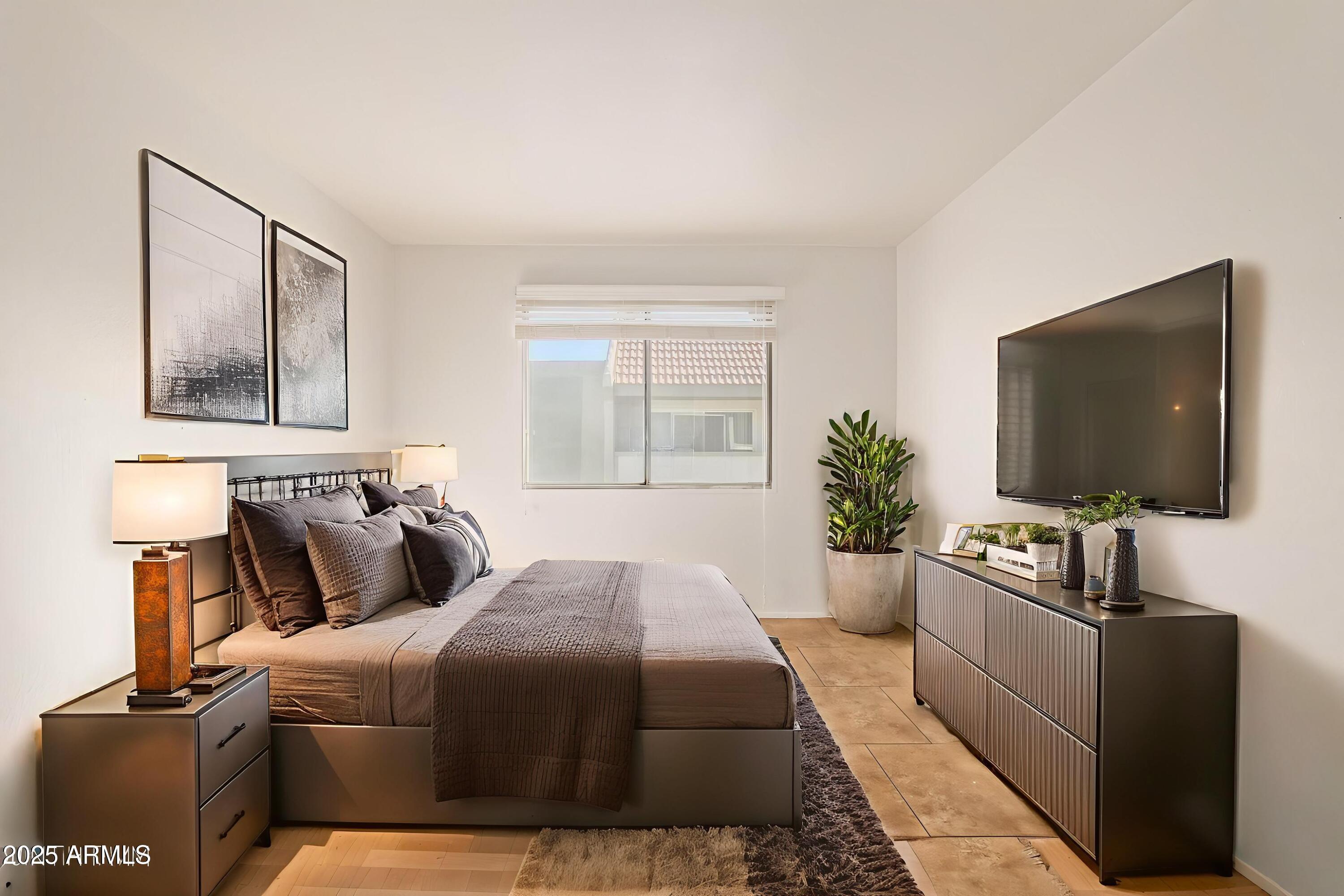 HALLCRAFT VILLAS WEST 8 - Residential