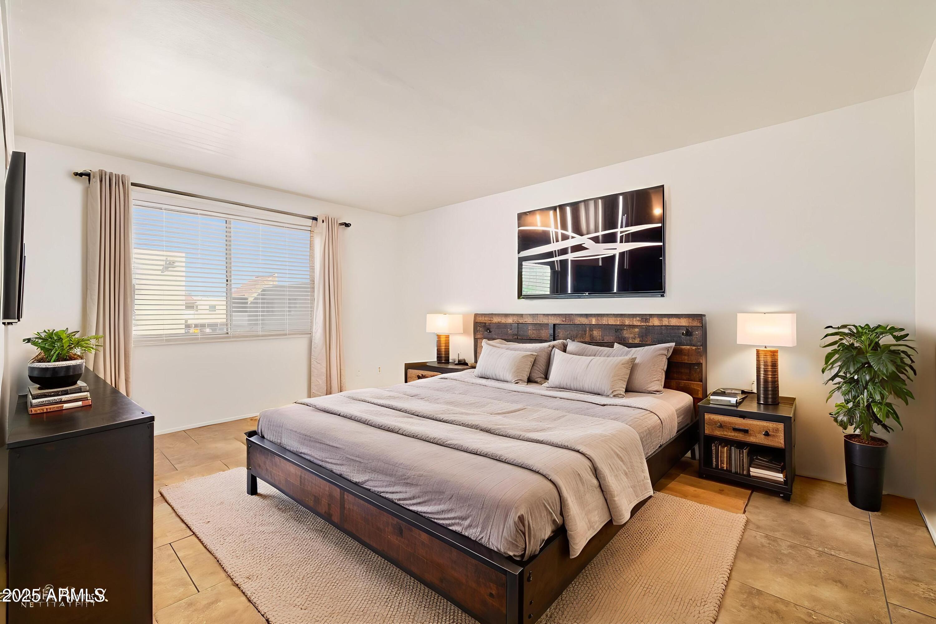 HALLCRAFT VILLAS WEST 8 - Residential