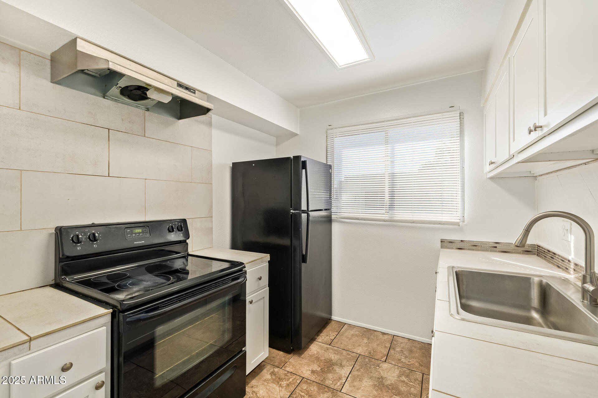 HALLCRAFT VILLAS WEST 8 - Residential