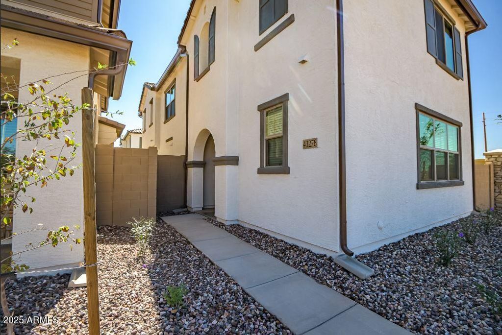 Photo of 43278 N Hinoki Street, Queen Creek, AZ 85140 (MLS # 6950848)