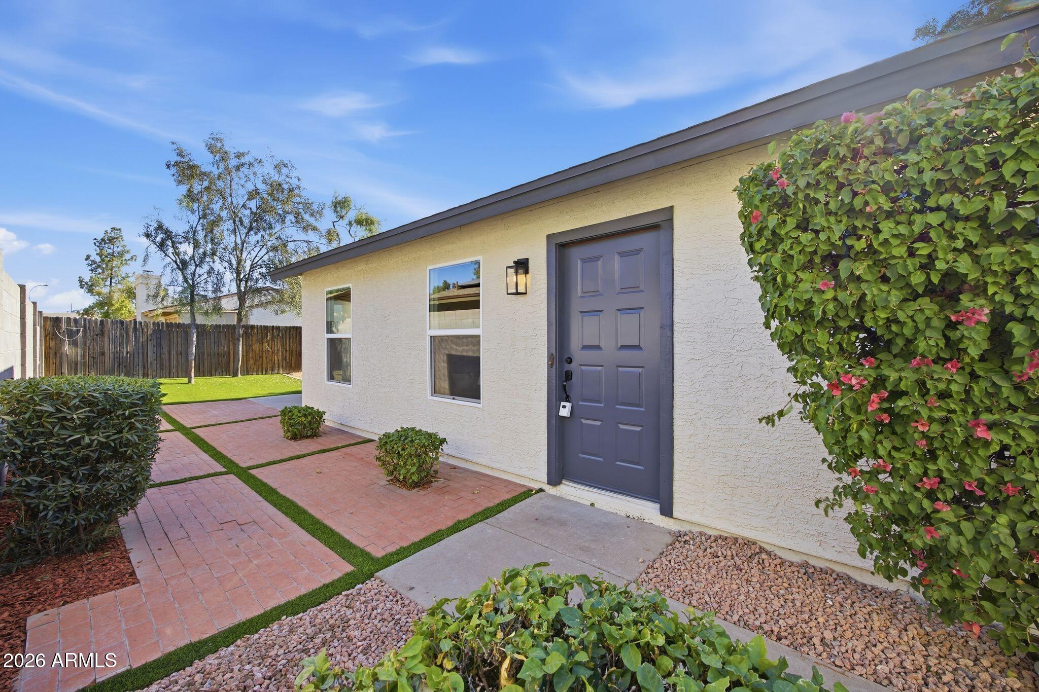 619 E JENSEN Street 88
