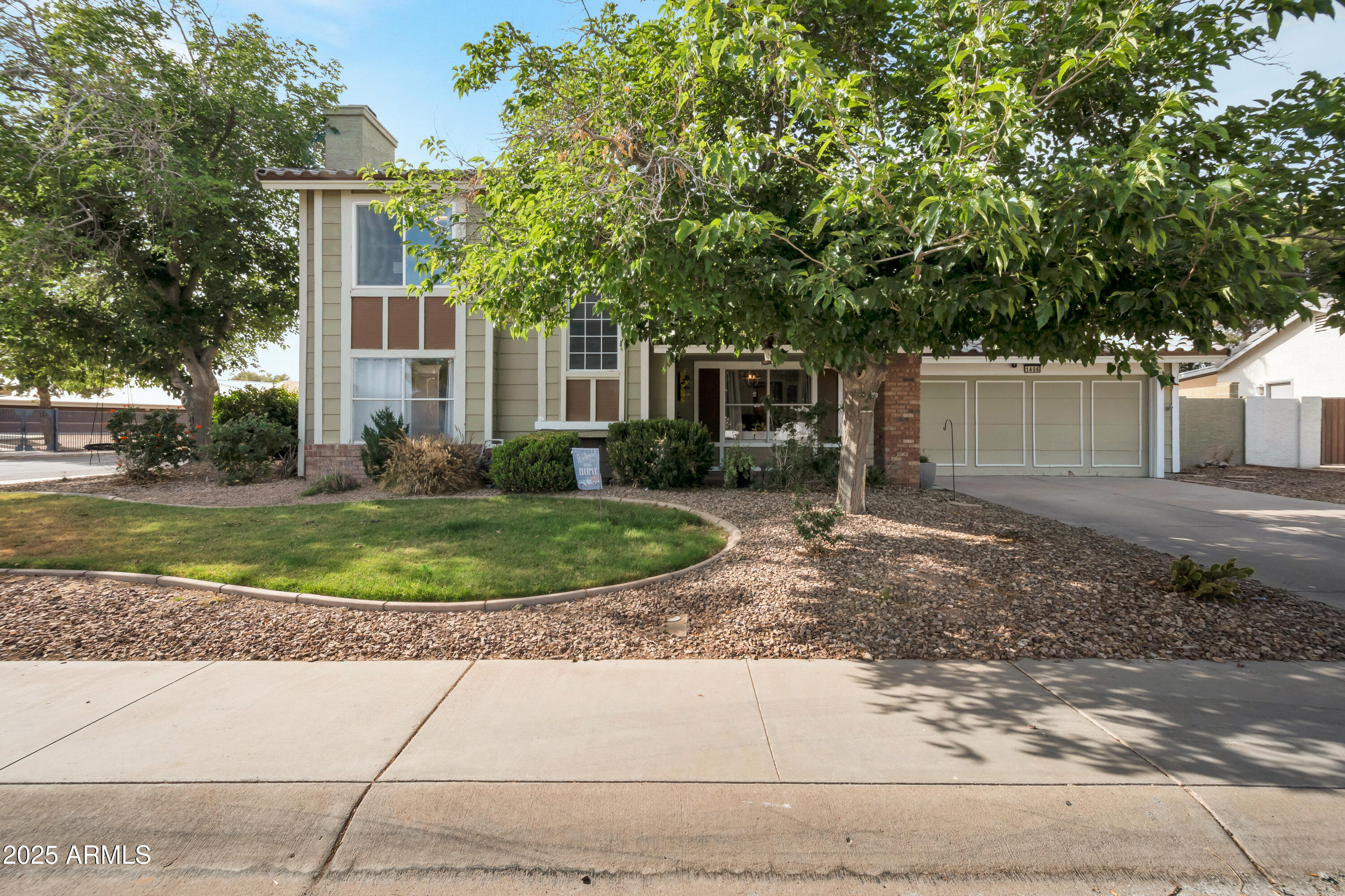 1406 E JASPER Drive