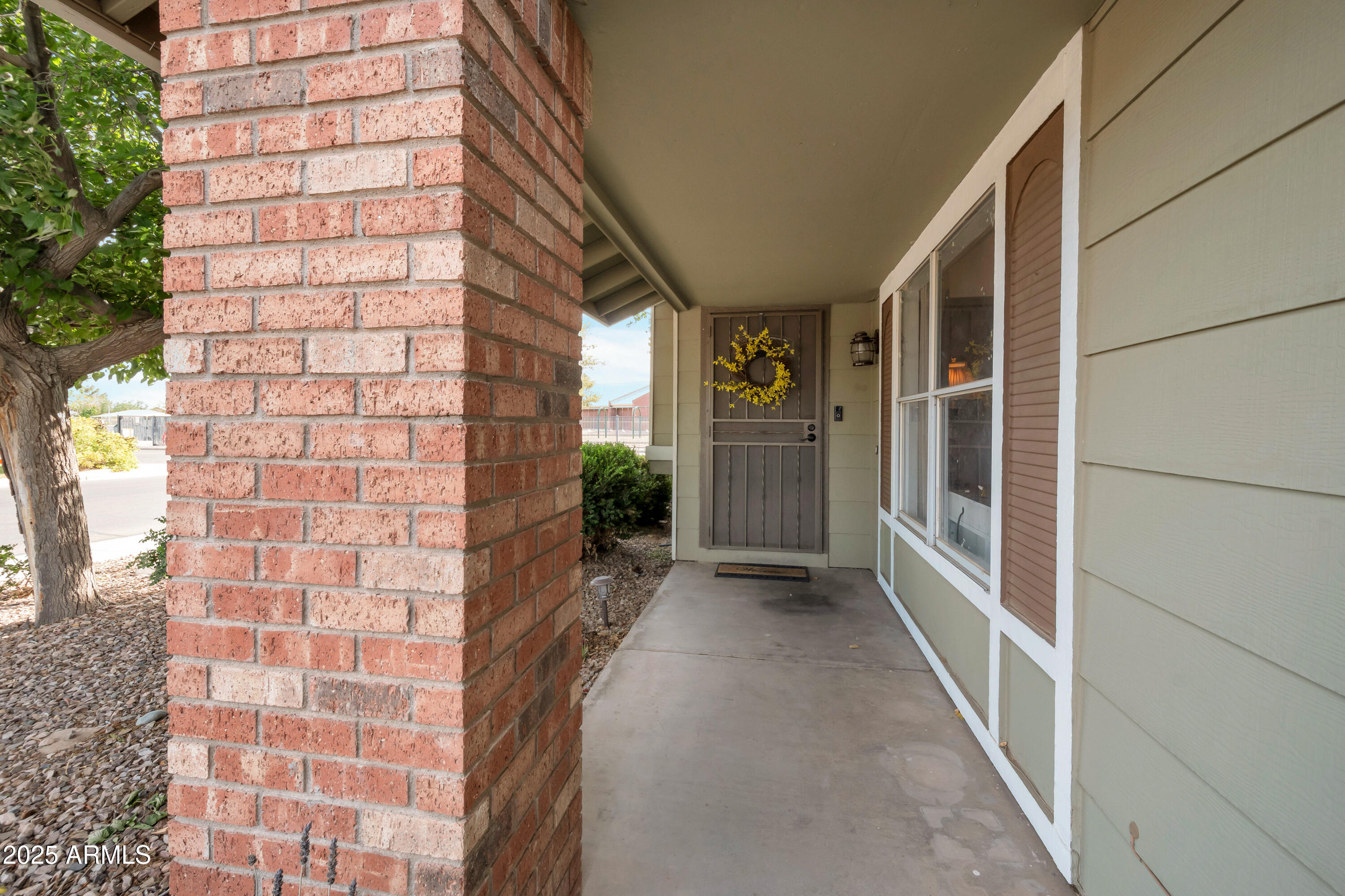 1406 E JASPER Drive