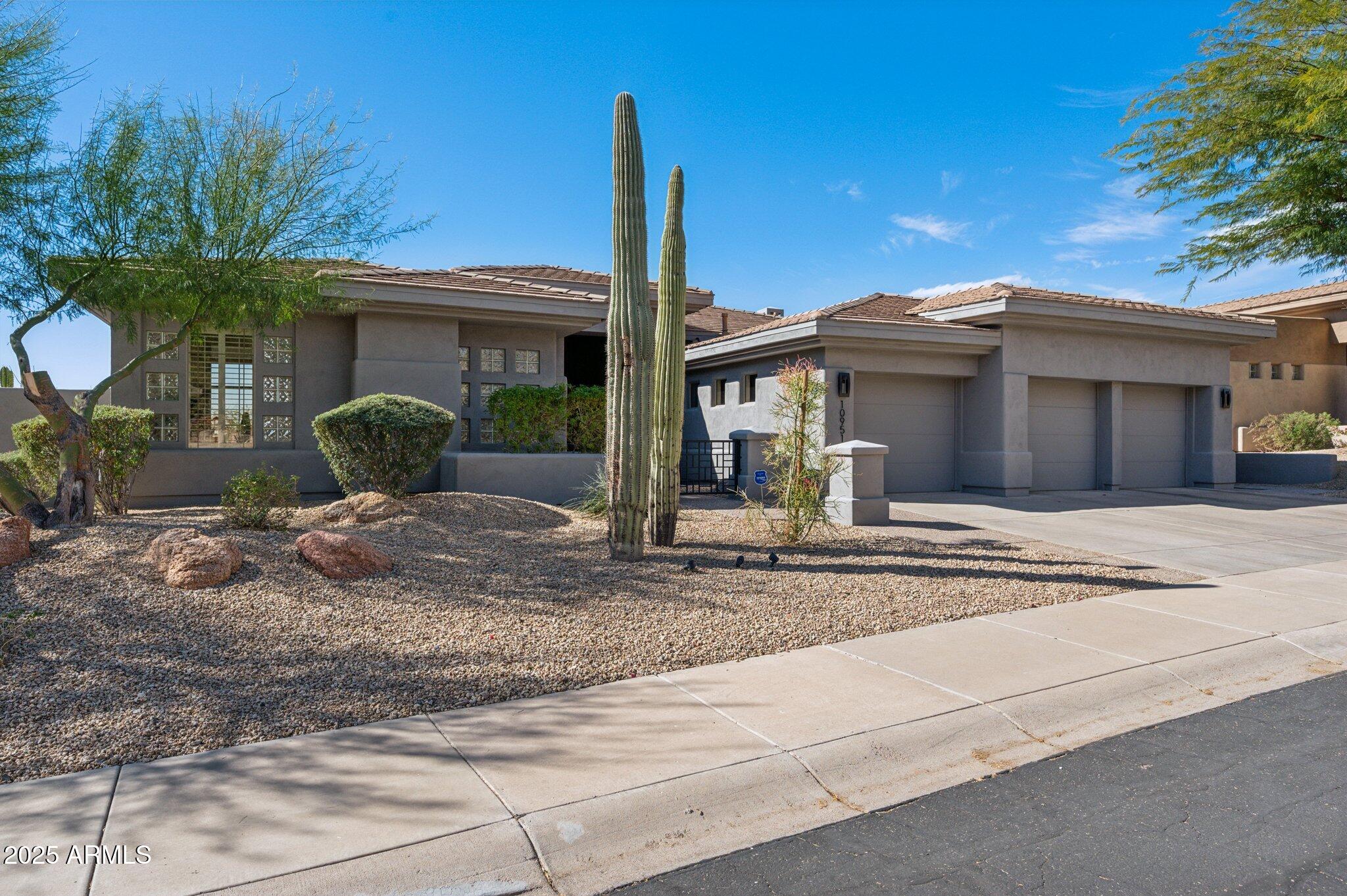 10951 E MIRASOL Circle