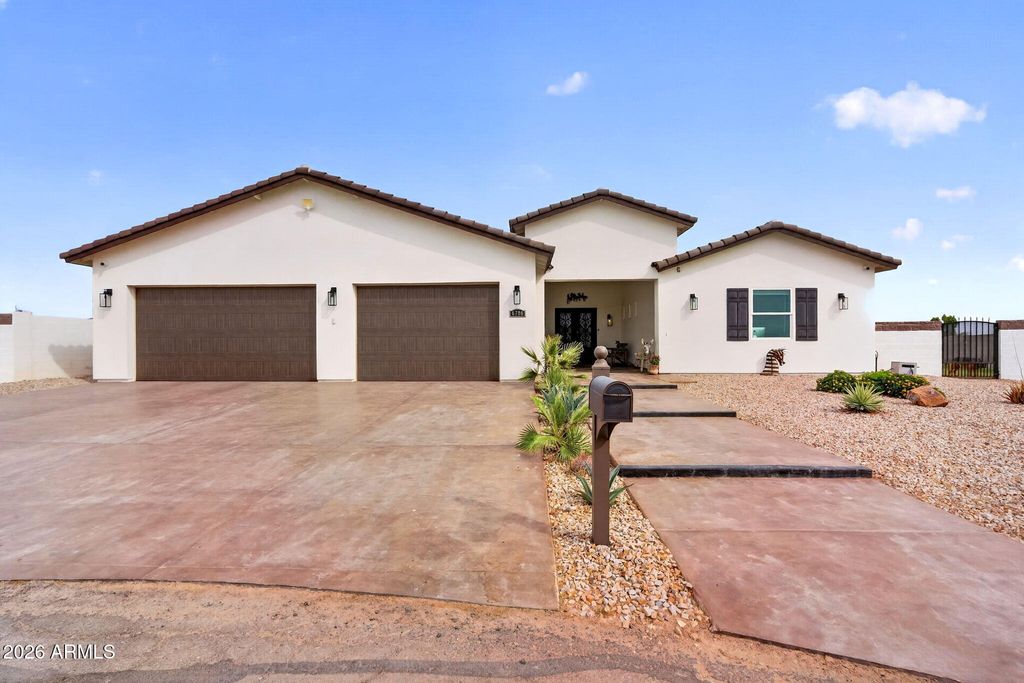 Photo of 6786 W Palomino Way, Coolidge, AZ 85128 (MLS # 7021147)