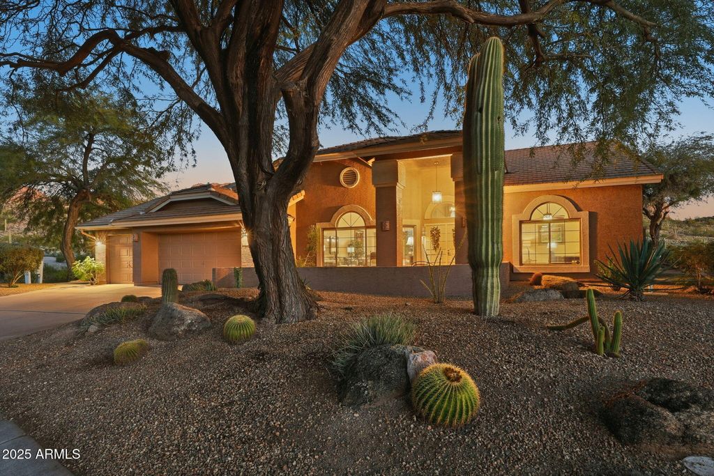 Photo of 4775 S Dusty Coyote Trail, Gold Canyon, AZ 85118 (MLS # 6960894)