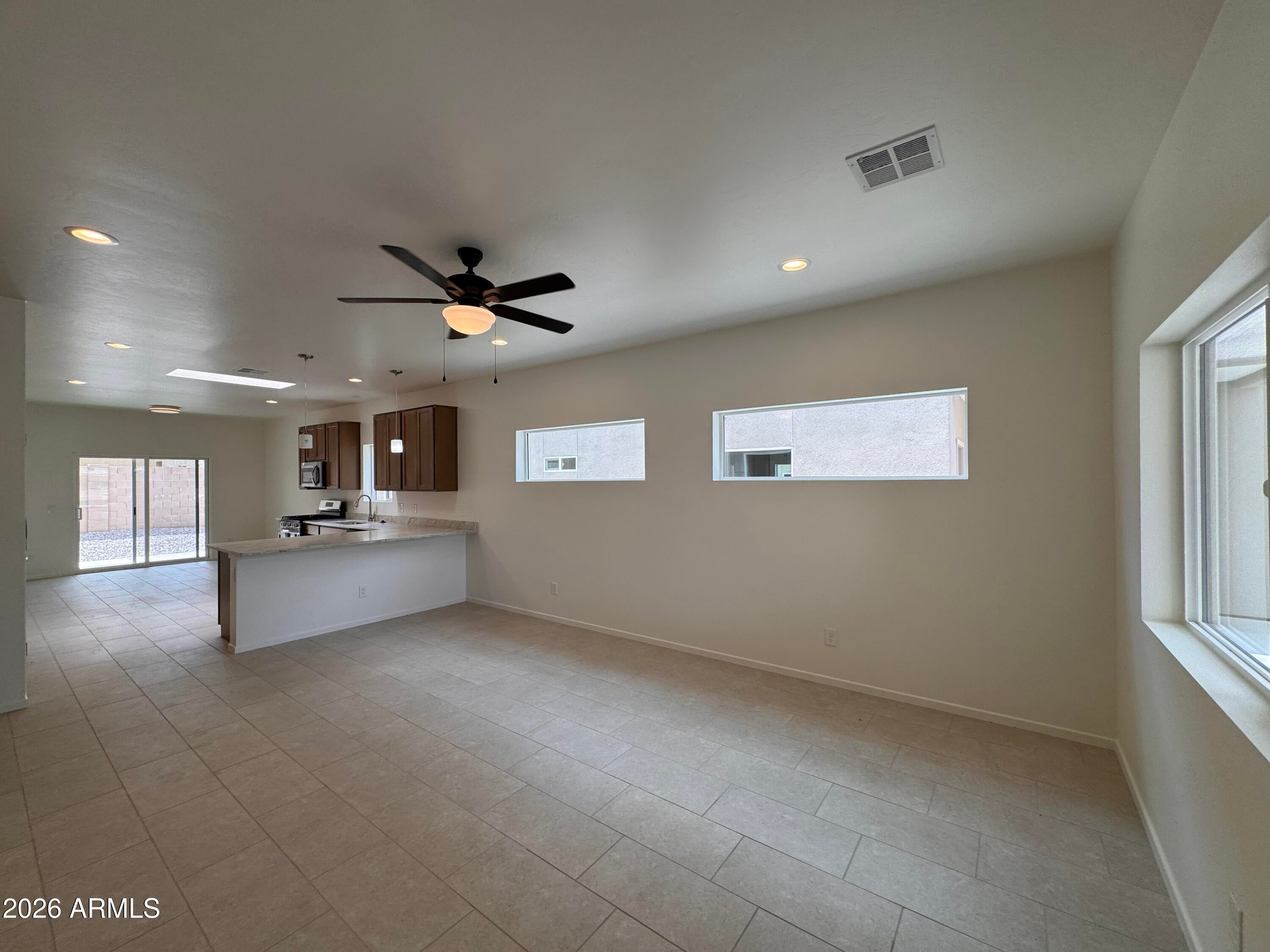 660 S Sky Ranch Road