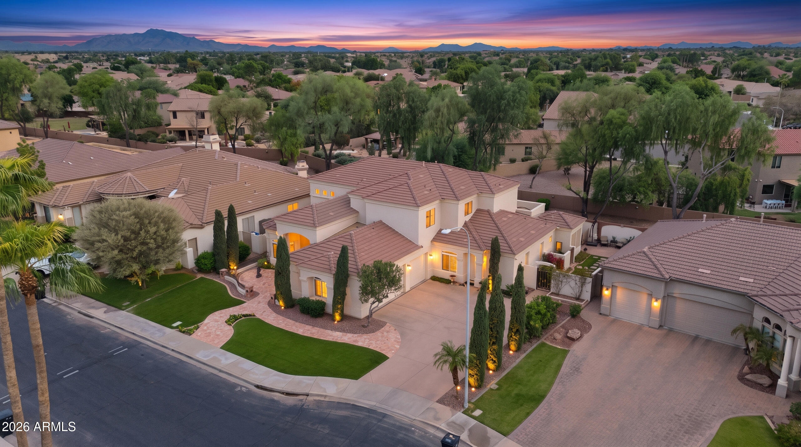 751 W AZALEA Drive