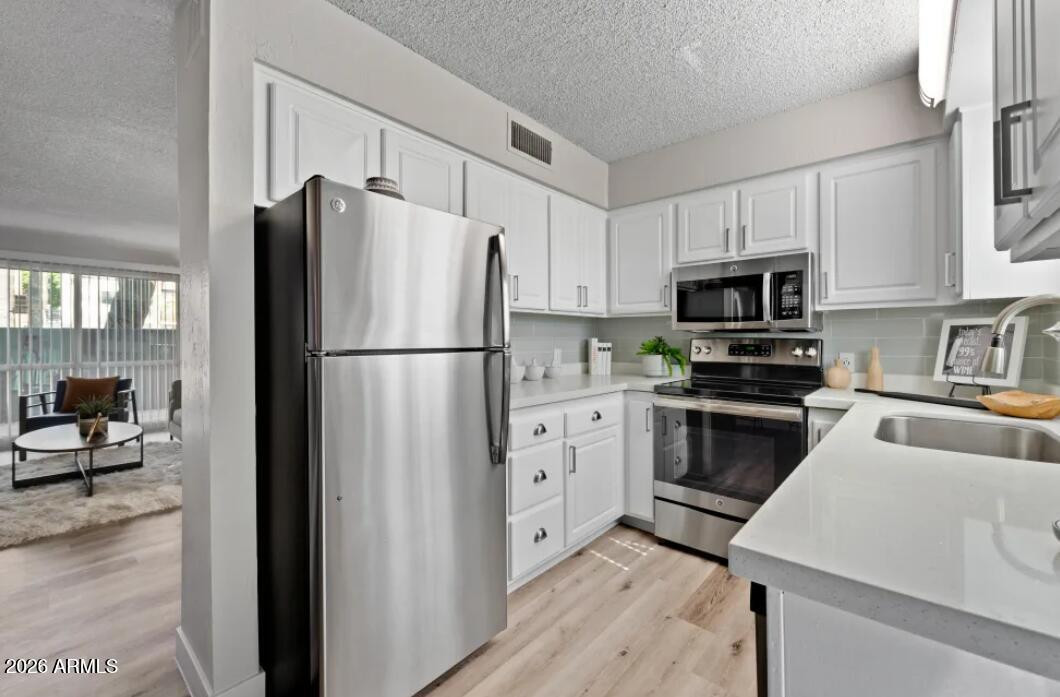 3409 S Rural Road St