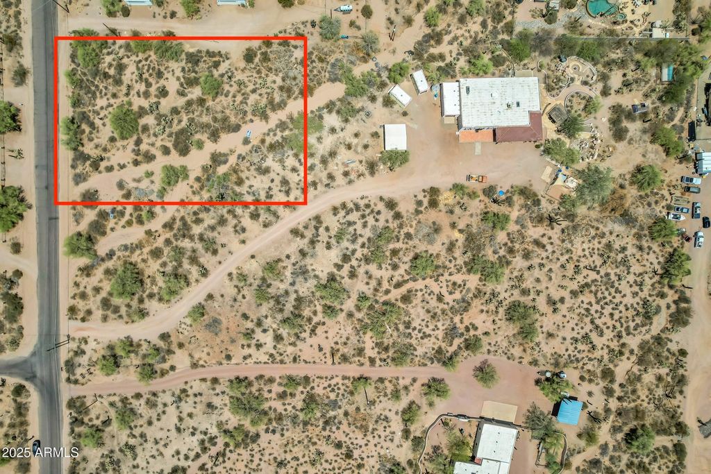 Photo of 0 N Winchester Road #-, Apache Junction, AZ 85119 (MLS # 6896949)