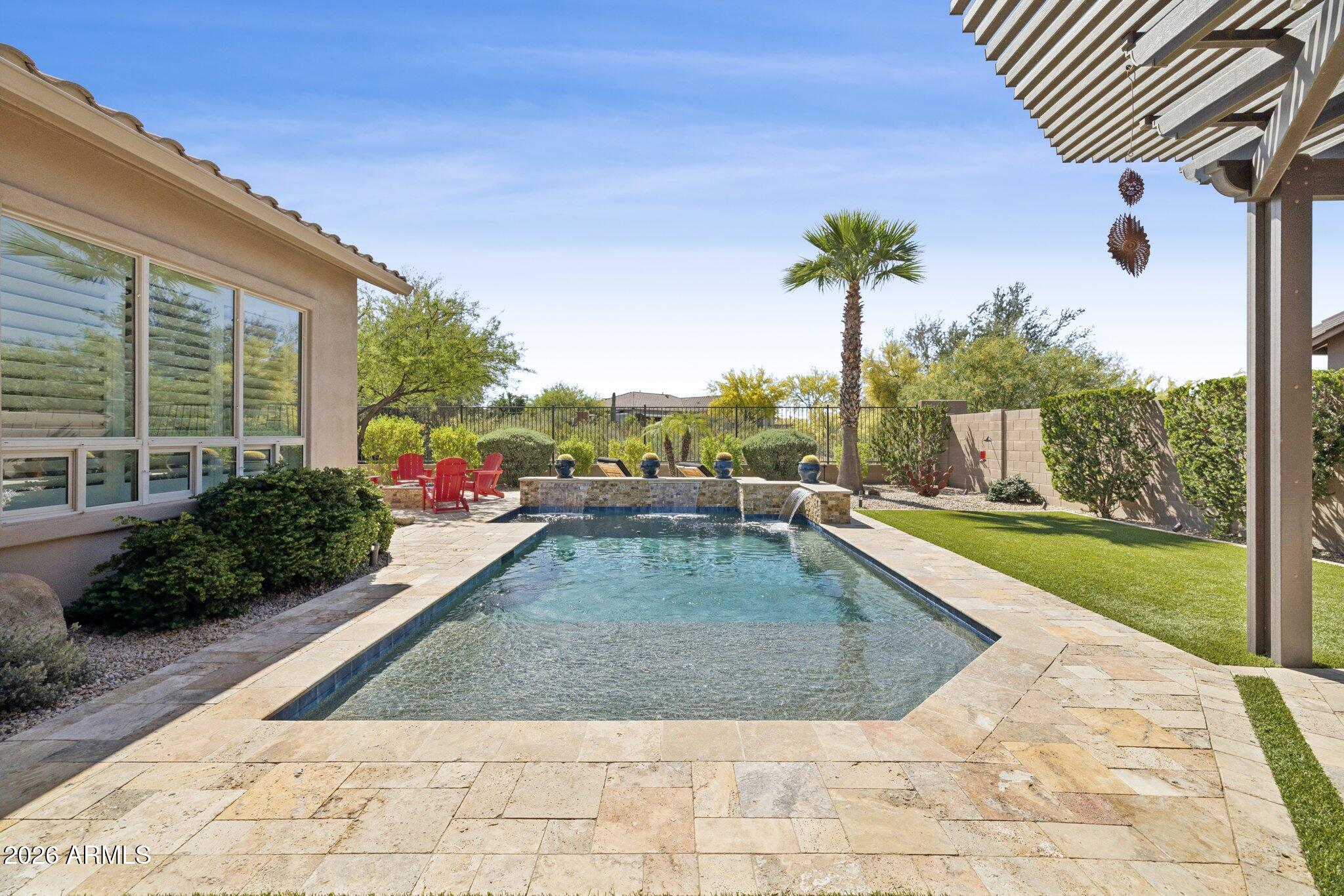 LONE MOUNTAIN - Residential