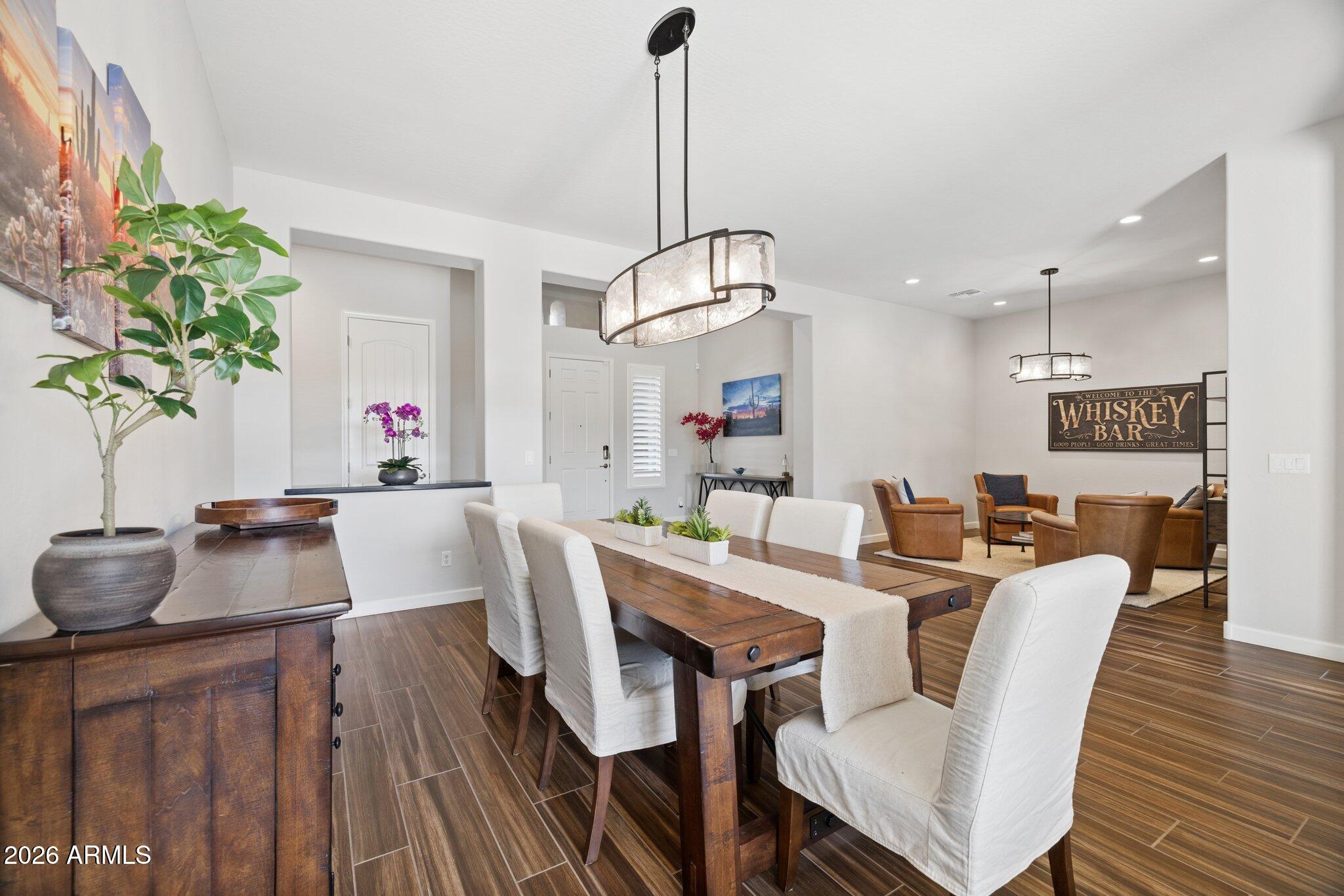 LONE MOUNTAIN - Residential