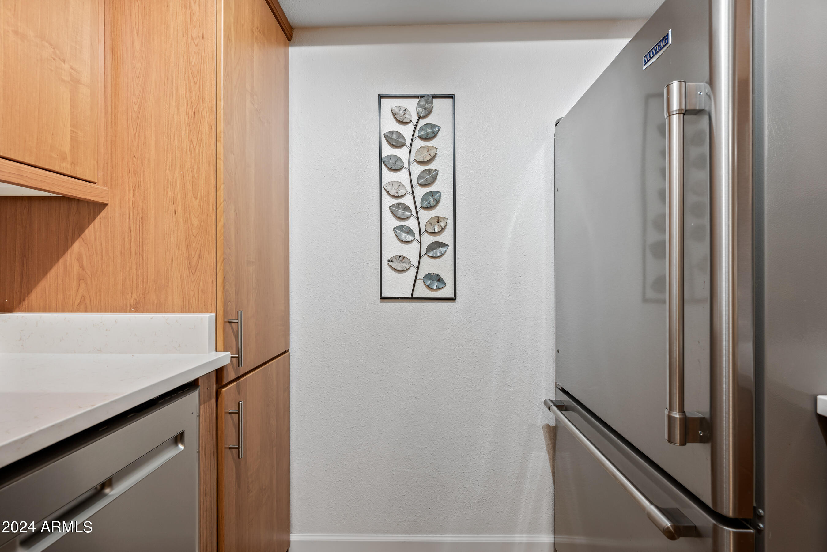 7350 N Via Paseo Del Sur -- M104