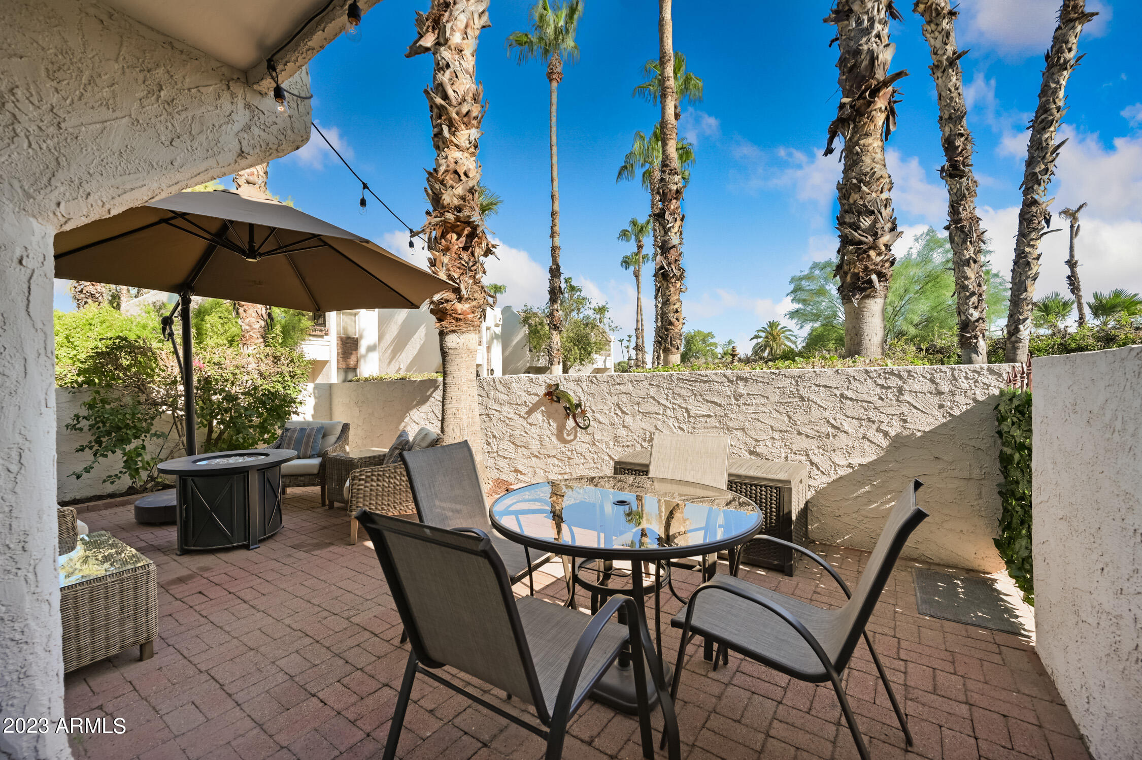 7350 N Via Paseo Del Sur -- M104