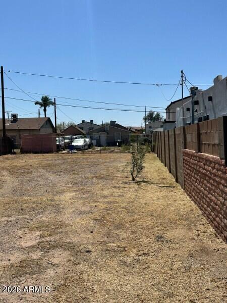 914 S Montezuma Avenue 17,18