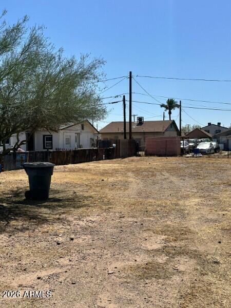 914 S Montezuma Avenue 17,18