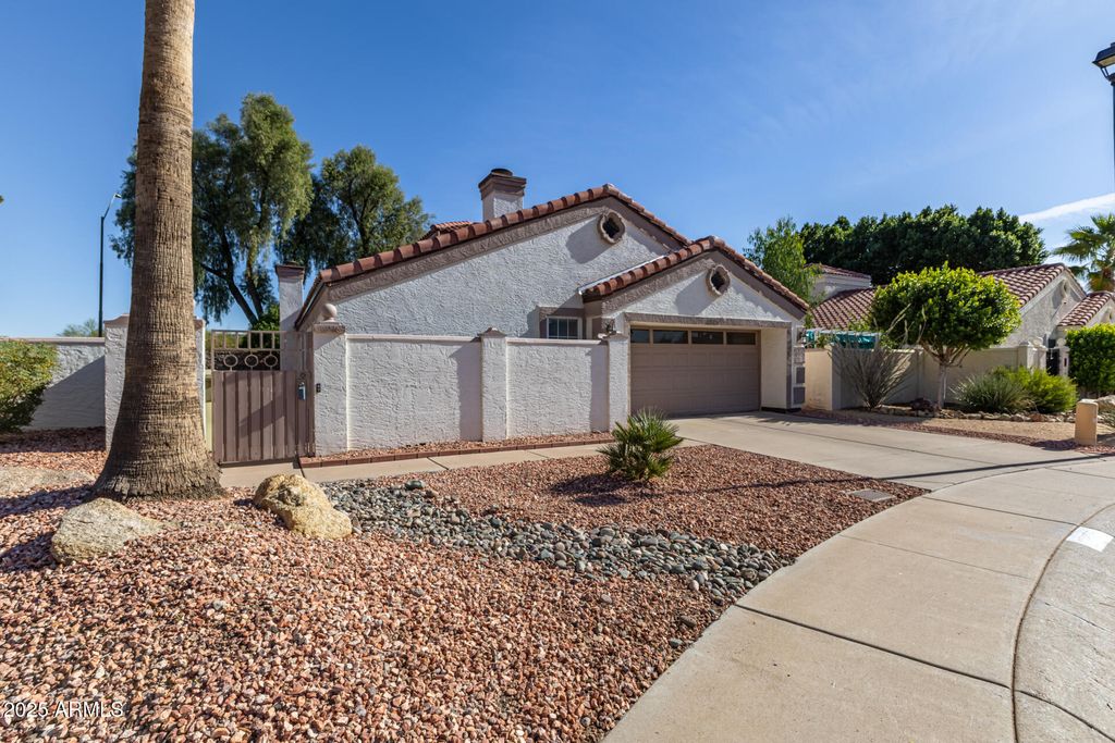 Photo of 18825 N 67th Drive, Glendale, AZ 85308 (MLS # 6954193)