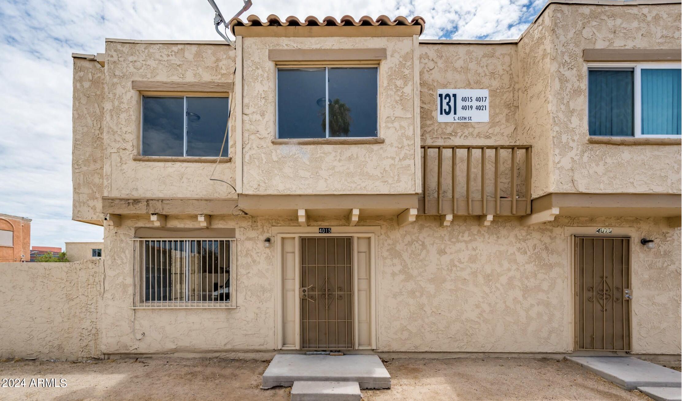 View Phoenix, AZ 85040 townhome
