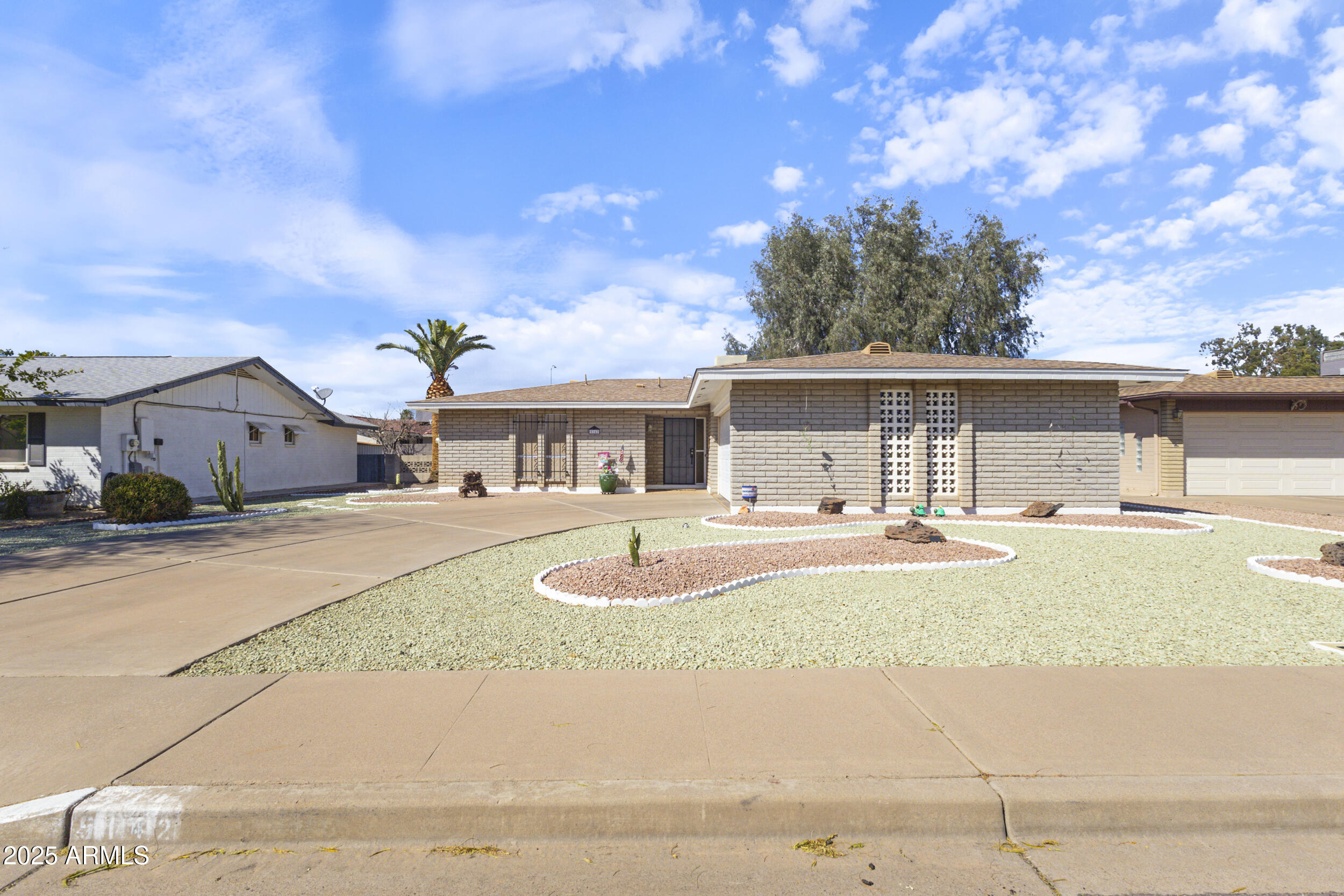 5142 E EDGEWOOD Circle