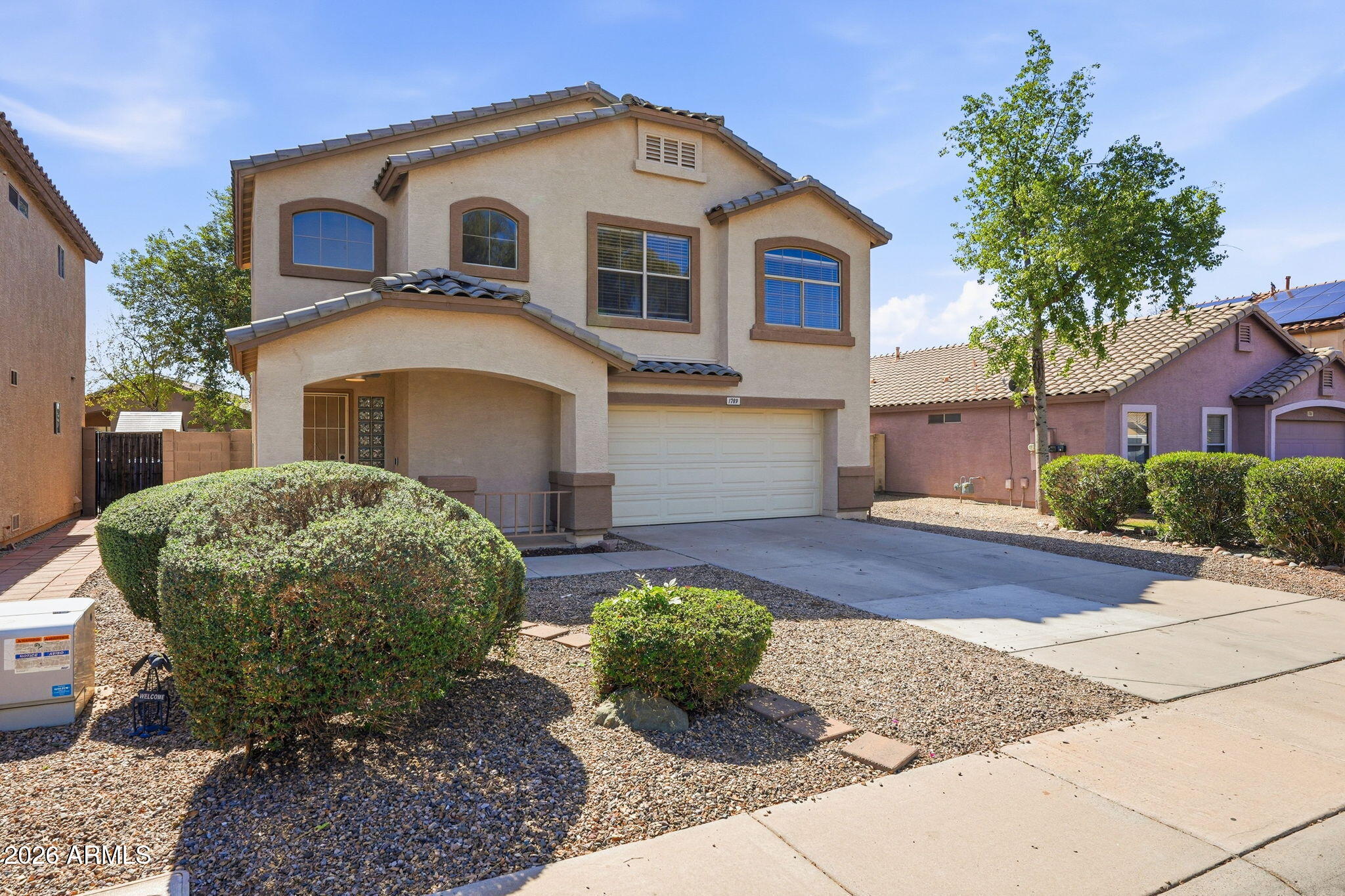 1789 E CARLA VISTA Drive