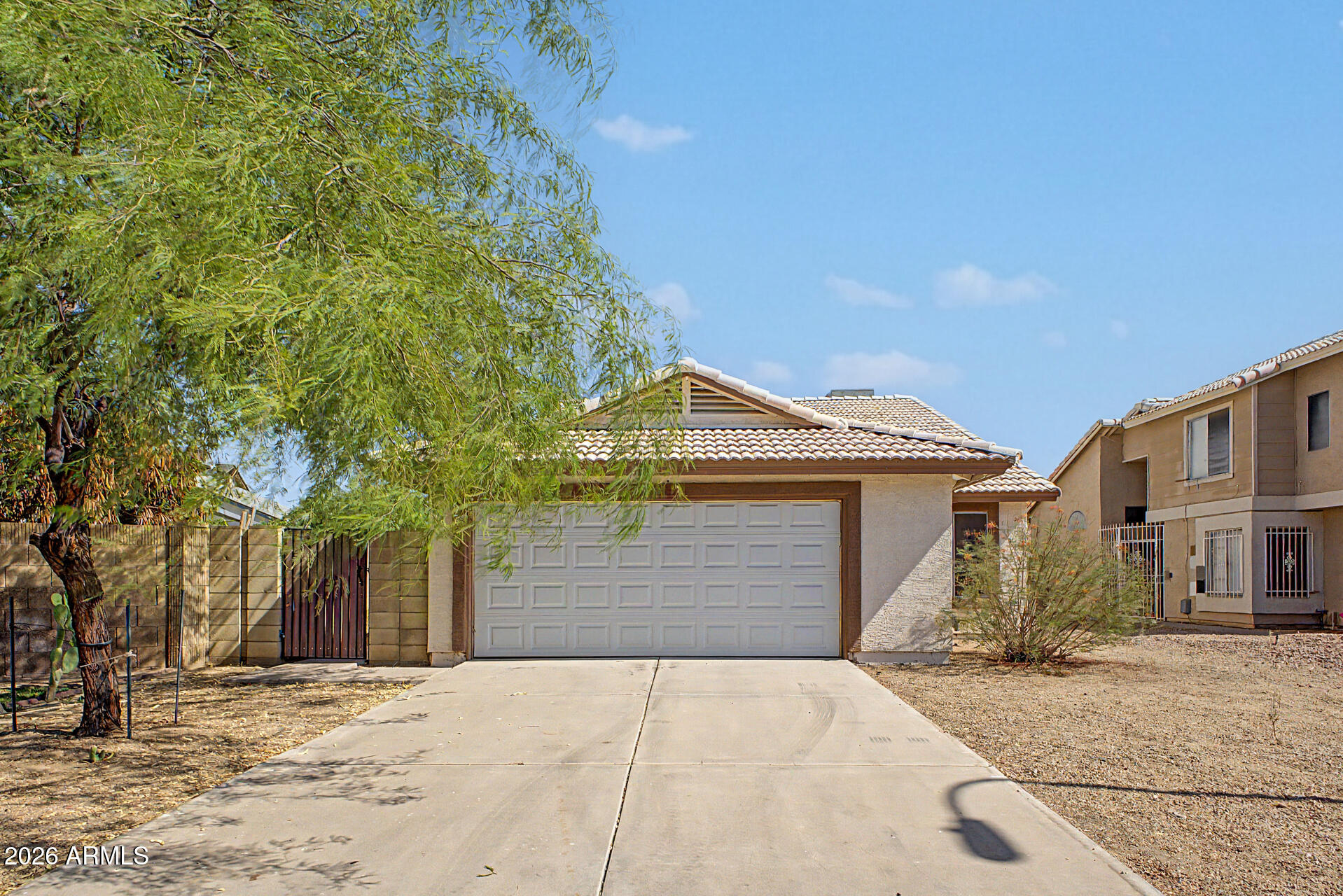 1621 E DARREL Road