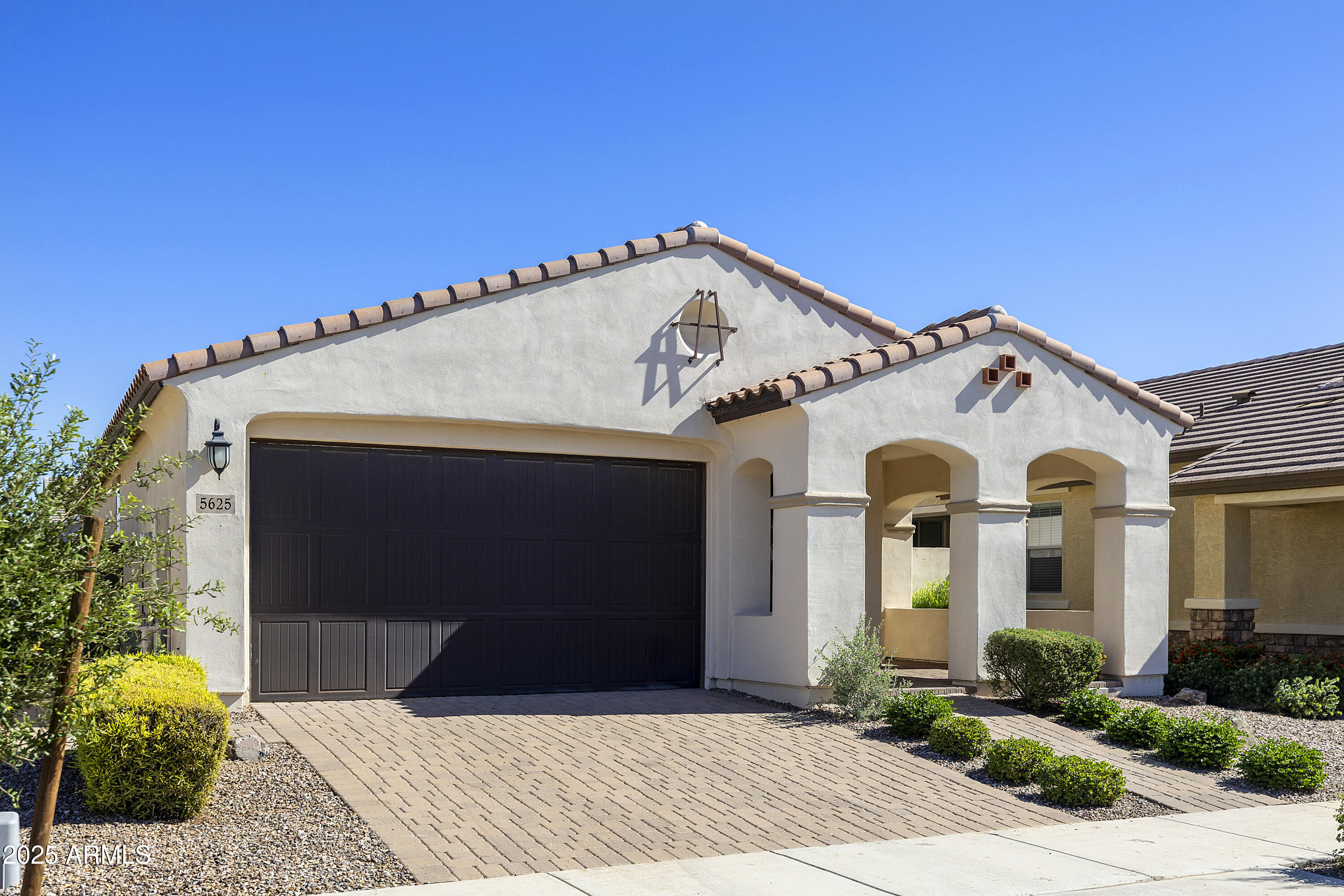 Homes for Sale in Queen Creek Arizona 1 5625 S COLT --