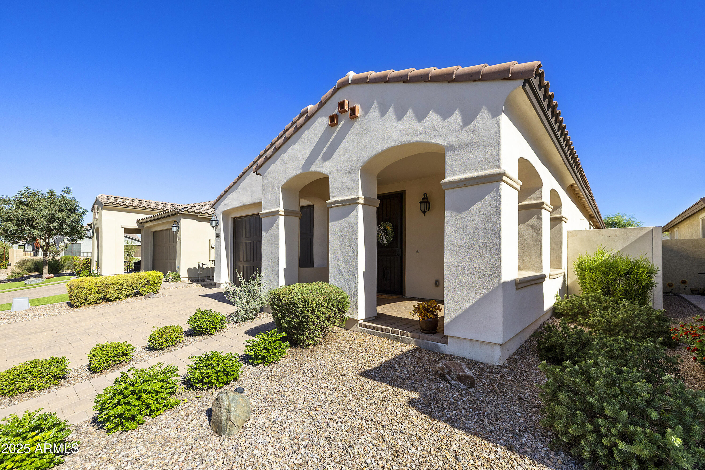 Homes for Sale in Queen Creek Arizona 2 5625 S COLT --
