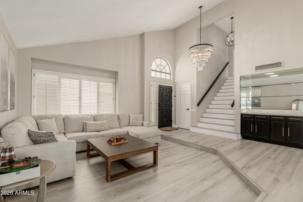 Photo of 987 E Divot Drive, Tempe, AZ 85283 (MLS # 6975735)