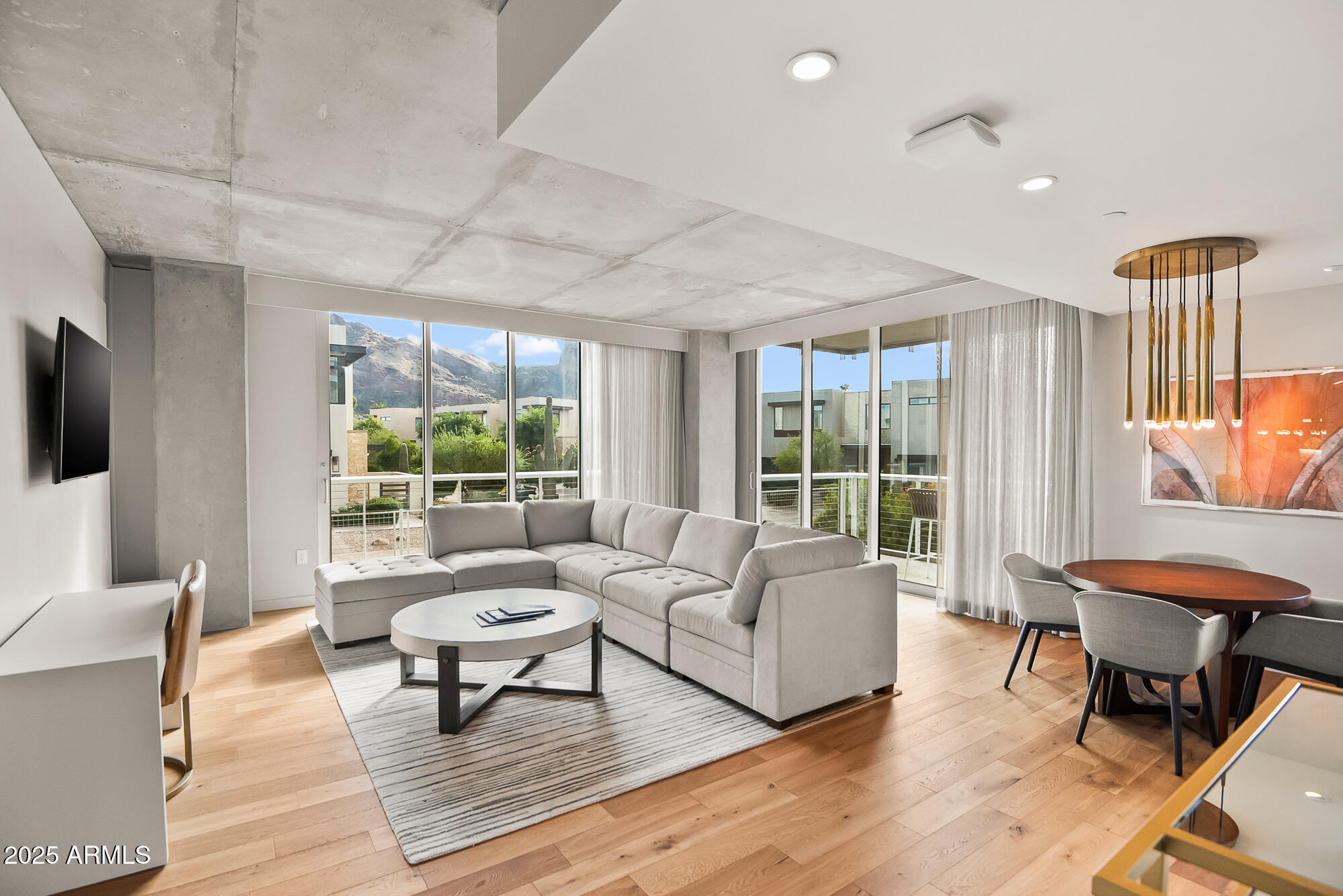 5455 E LINCOLN Drive 2021